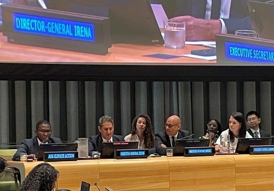 flacamera's tweet photo. Honoured to provide the global state of the energy transition to the @UN General Assembly. The renewable energy story has no winners or losers - only opportunities. @IRENA continues supporting countries in building energy futures defined by resilience and competitiveness. #UNGA80 https://t.co/2gd2eEX9lP