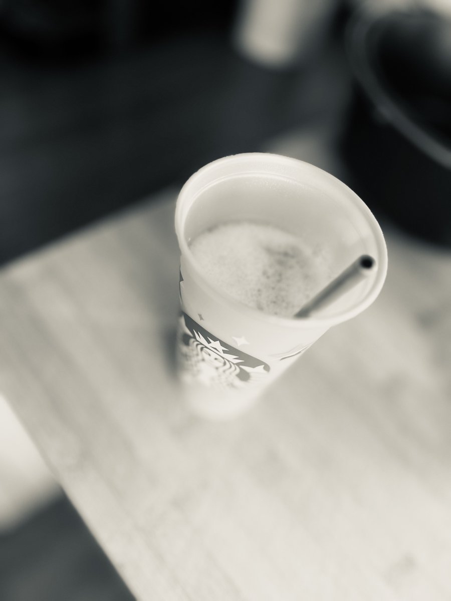 Red_haired_mum's tweet photo. Samstagmorgen. ☕️
Erst Kaffee… dann schauen wir weiter. 😄
Seid ihr heute Team Ausschlafen oder schon mitten im Wochenende?
#Rothaarig #Curvy #Samstag https://t.co/cPBFRQ1XFK