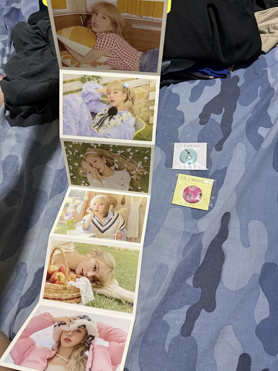 Soobinbae3's tweet photo. WTS LFB 

TWICE Chaeyoung Lil Fantasy Vol. 1 Pins and Yes, I Am Postcard Accordion Set

₱400 set
Can nego if PAYO

Loc: Taguig 
Mop: GCash, Maya, UB or BPI
Mod: Same day (MetroManila) or JNT https://t.co/to9qicamQu