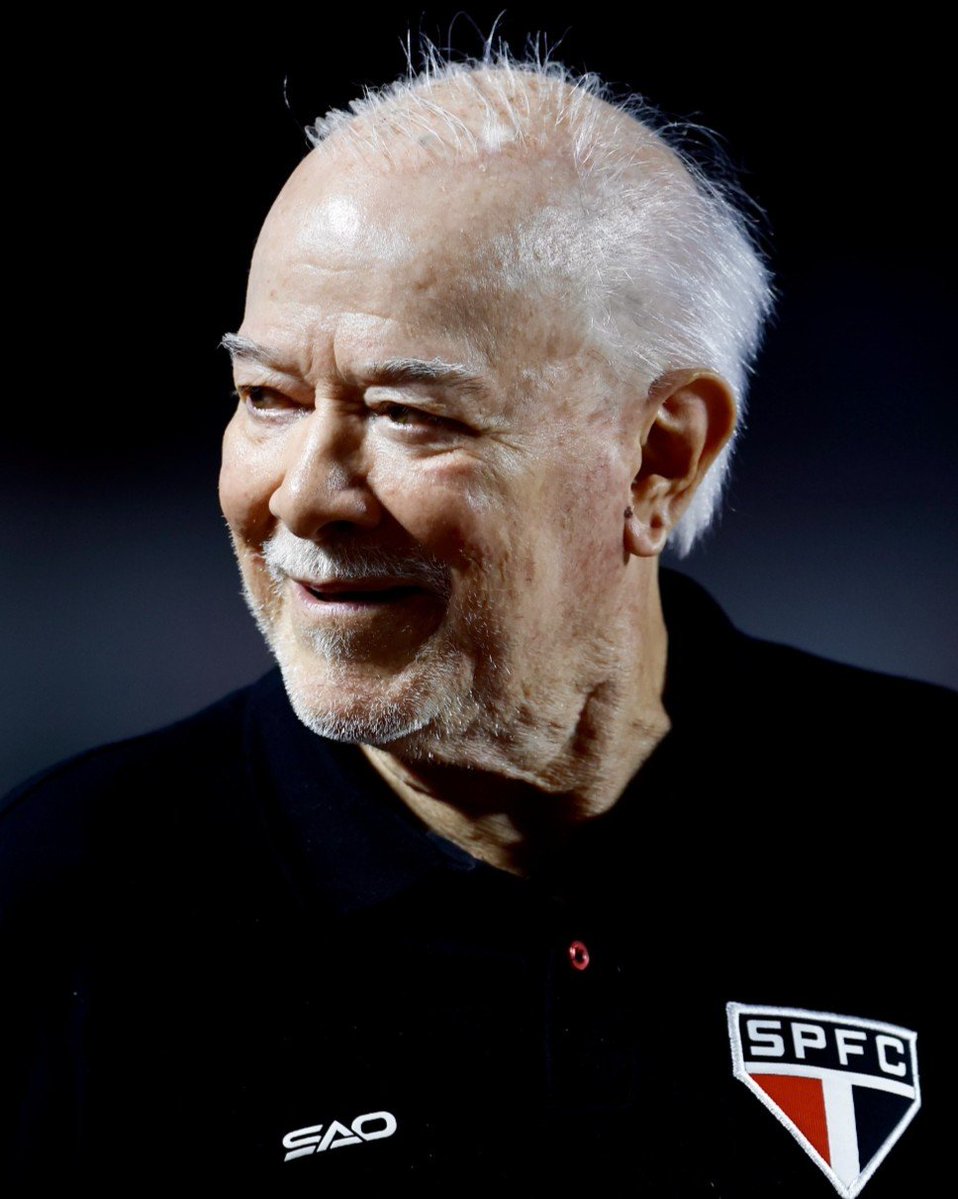 spfcinfoss's tweet photo. IMPORTANTE:

Segundo o @tricolornaweb, após sábado, será protocolado um pedido de EXPULSÃO de Harry Massis do São Paulo. https://t.co/A3rJb4cTLs