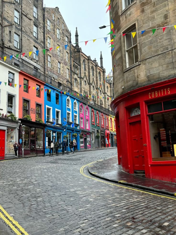_travel__vibes's tweet photo. Edinburg, Scotland 🏴󠁧󠁢󠁳󠁣󠁴󠁿 https://t.co/R7Zikd9Ac3