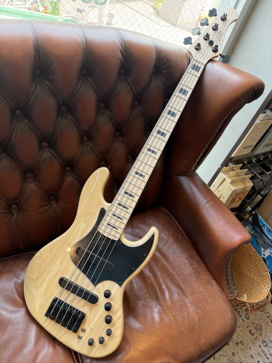 入荷予告】当店オーダーのXOTIC XJ-1T 5stが完成！ Charcoal Frost