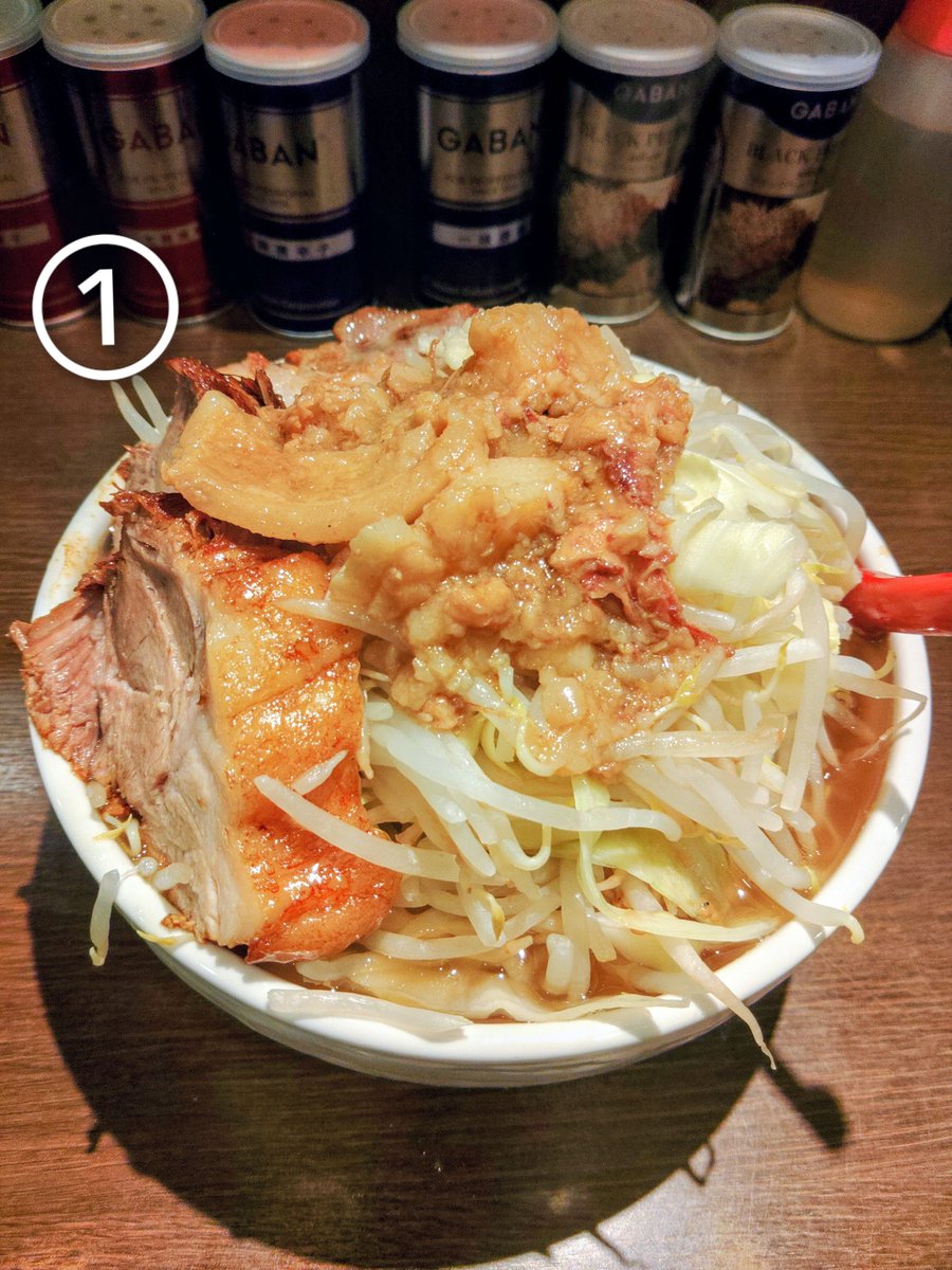 DAIWA_OSPjr's tweet photo. 【ラーメンイエロー狛江店🍜まとめ🤚】2026年版
①3/29 12時頃 ラーメン大(硬め全��シ･トッピング豚2枚)
②4/11 14時頃 汁なし大麺600㌘(硬め全マシ･トッピングウズラ)
③6/4 18時頃 ラーメン大麺600㌘(硬め全マシ･トッピング豚2枚)
④6/16 20:30頃 ラーメン大麺700㌘(硬め全マシ･豚2枚) https://t.co/yvNHfEUclT