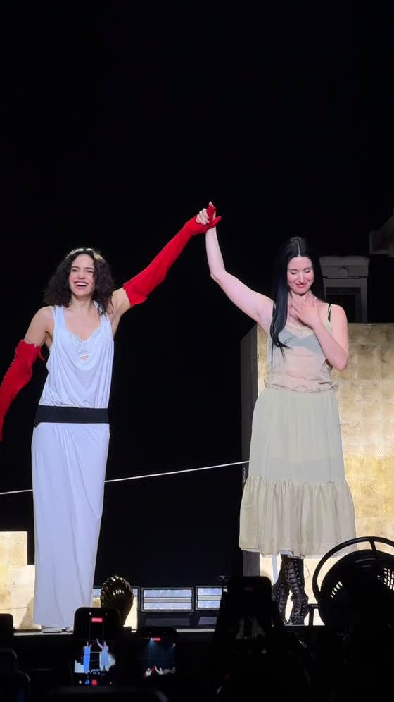 ruidosafest's tweet photo. Rosalía y Francisca Valenzuela, las reinas con las reinas ❤️ https://t.co/Ev0KCDr0gQ