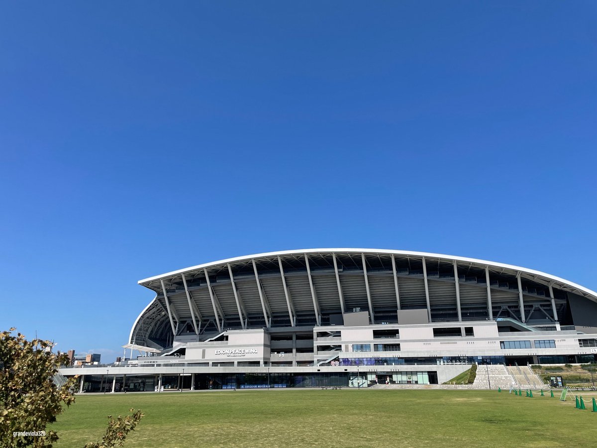 grandeviola12's tweet photo. 朝ひろしまスタジアムパーク！

昨日のですが
北側のスロープ
未だに通ったことない

#エディオンピースウイング広島 https://t.co/XVADhzpGFl