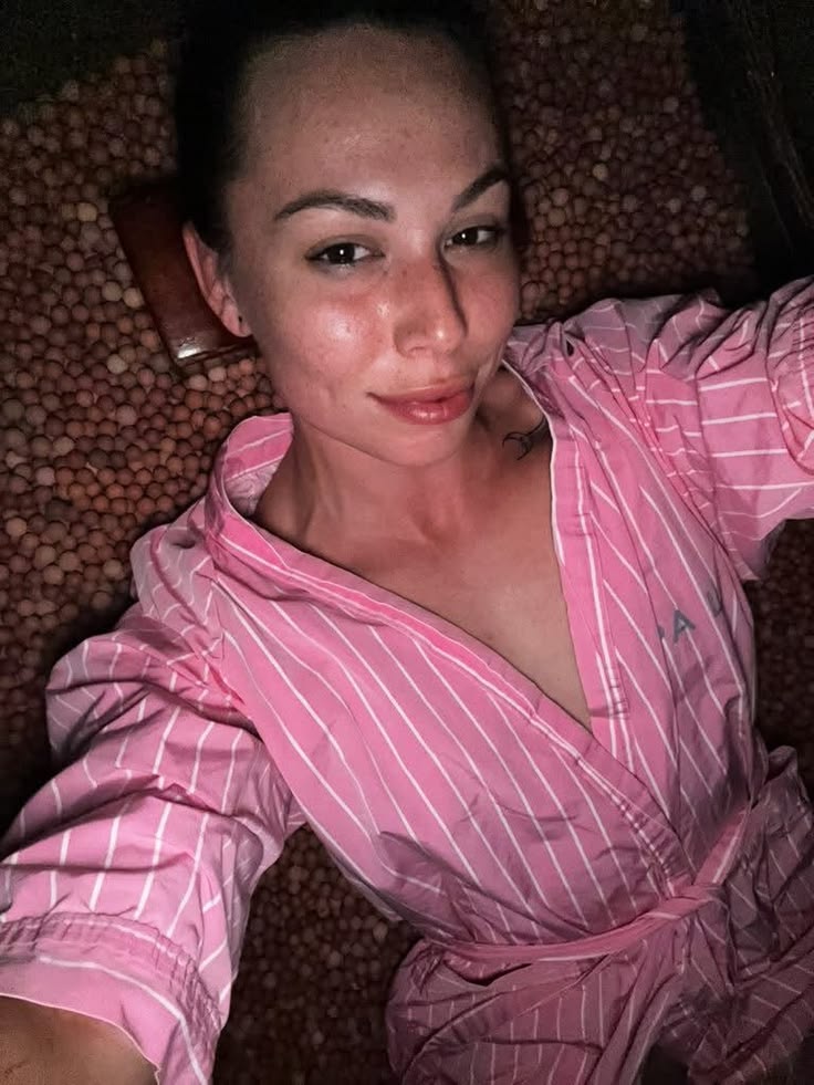 AmandaPowell224's tweet photo. Hey 🥰🥰 #goodnight #funkymusic https://t.co/vexNSPh4rt