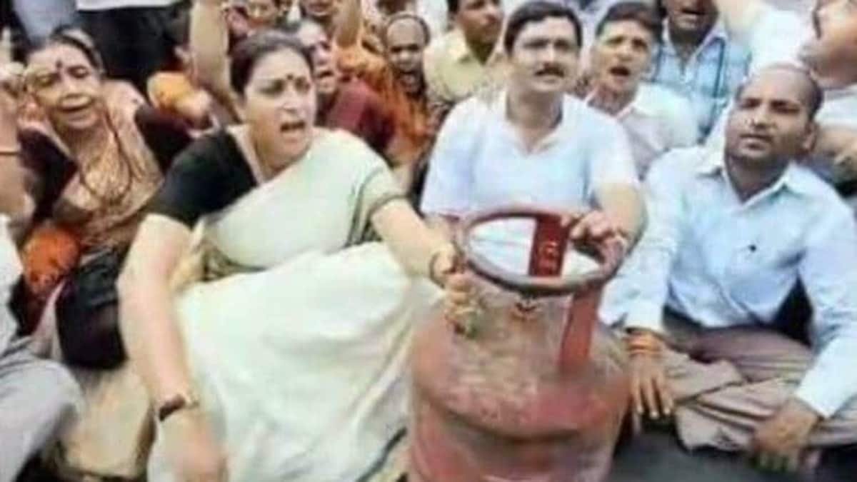 kanmani55's tweet photo. @smritiirani @narendramodi https://t.co/tAA8dqAAOB