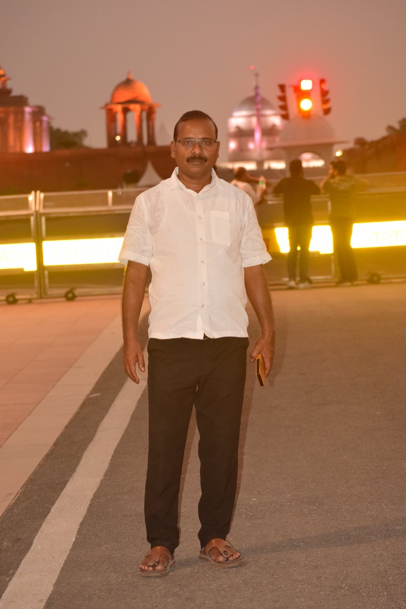 MKumar453340's tweet photo. நீட் தேர்வுக்கு முன்பு அரசுபள்ளியில் படித்து MBBS படித்தவர்கள்  எண்ணிக்கையும் "நீட்தேர்வுக்கு பிறகு அரசுபள்ளி யில் படித்து  MBBSசேர்ந்தவர்கள் எண்ணிக்கையை வெளியிடுங்கள் ? மருத்துவகல்லூரி நடத்தும் அரசியல்வாதிகளின் பினாமிகளுக்கு  கருப்பு பணம் சேருவதை தடுக்கப்படுவதால் போராட்டம் ... https://t.co/TEs4UHNyDg
