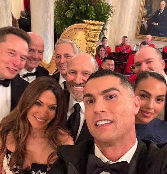 𝐯𝐢𝐜𝐭𝐨𝐫 tweet media