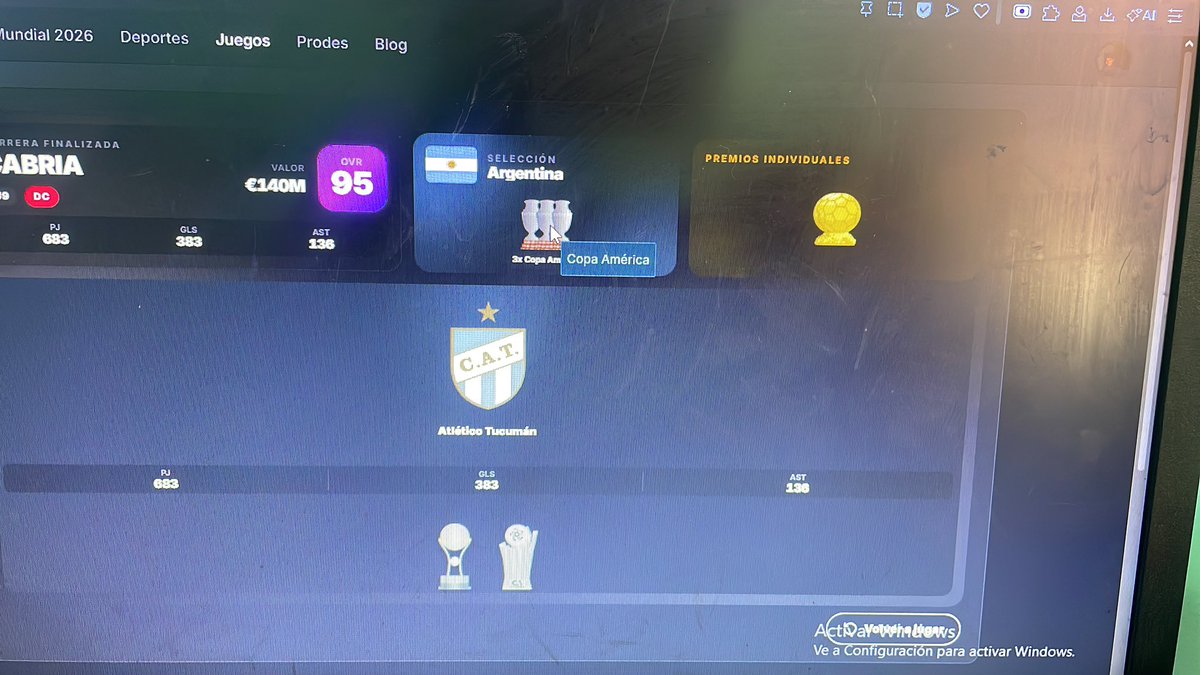 Maximo20952028's tweet photo. @ChangoDKNO Yo gane 2 balones de oro en el dk https://t.co/iTY0qZBbXa