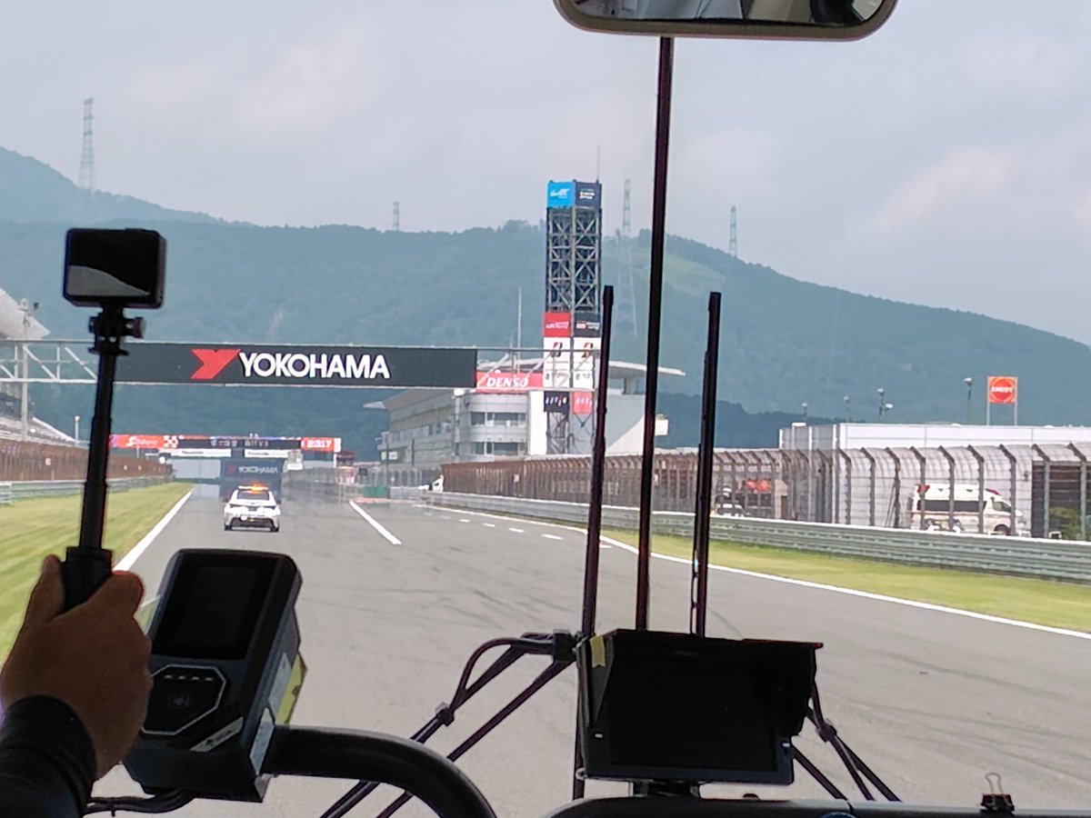 swift152's tweet photo. JR東海バスはつくば。
いずっぱこは富士。 https://t.co/rvC5v2tCKY