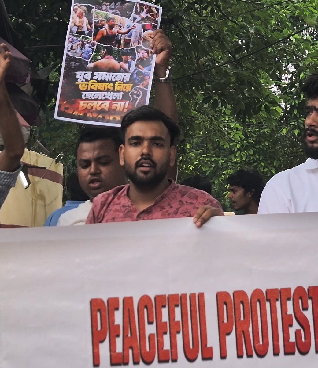 PrashantSi11817's tweet photo. The greatest threat to a corrupt system is an awakened citizen
#StudentsForJustice
#InquilabZindabad
#BhagatSinghLives
#CheGuevara
#RevolutionOfStudents
#YouthForChange
#StudentPower
#RaiseYourVoice
#FightForJustice
#RevolutionaryYouth
#InquilabKiAwaaz https://t.co/6Xh2gnrZY6