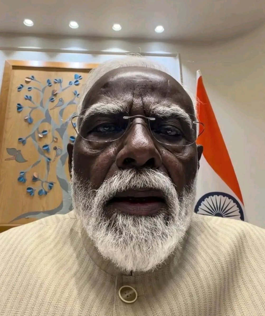 SamiSajjad15's tweet photo. Students :   Sir, NEET पे कुछ बोलिए। धर्मेंद्र प्रधान का इस्तीफा कब होगा 

PM Modi :  Friends... Thank you for 301M views. 📱"
#GenZWithBharat https://t.co/Ay9egX9xeD