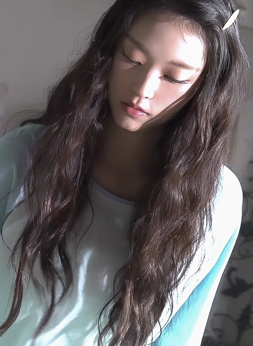 ialwayswndst's tweet photo. haerin ah, if you ever read this, you’re still just as beautiful, cute, and gorgeous as ever. those cruel comments about your appearance mean nothing. every single version of you is beautiful. please don’t let anyone make you think otherwise! https://t.co/Y90LrDguB0