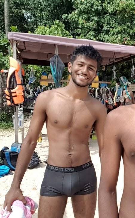 Alexander_2k2's tweet photo. වෙනම කන්න දෙන පකවල් 🥵 https://t.co/1qypE3cvdE
