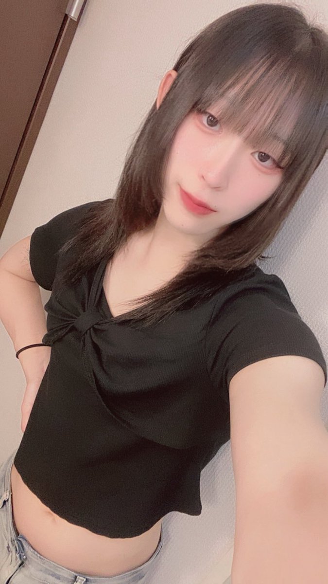 Myaku33's tweet photo. おはようございます☀️

本日15:00～待機してます！
今日はとっても調���がいいから朝からお散歩に行きました^-^

外は暑いね〜、涼しい部屋で待ってるよ♡

 #男の娘 https://t.co/gqiueO9SNu