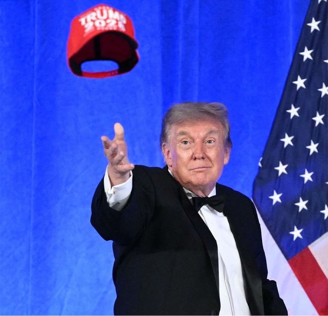 basedamericana's tweet photo. How does he do it? https://t.co/f6R8d6zhcc