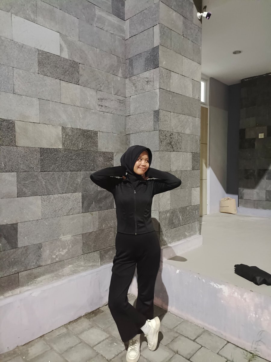 raniacdrsw's tweet photo. maap ya KLO jelek #cder #femboy #waria https://t.co/6ESXFSJwGM