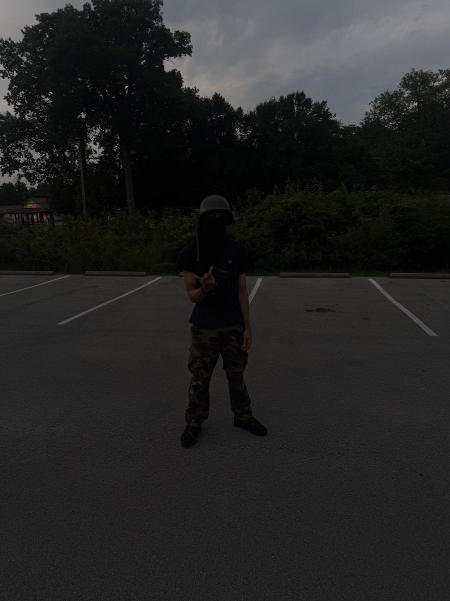 AAAKMusic's tweet photo. 🪖 
#aaakmusic #undergroundartist #underground #aaak #rapper https://t.co/OOO2dSiDeE