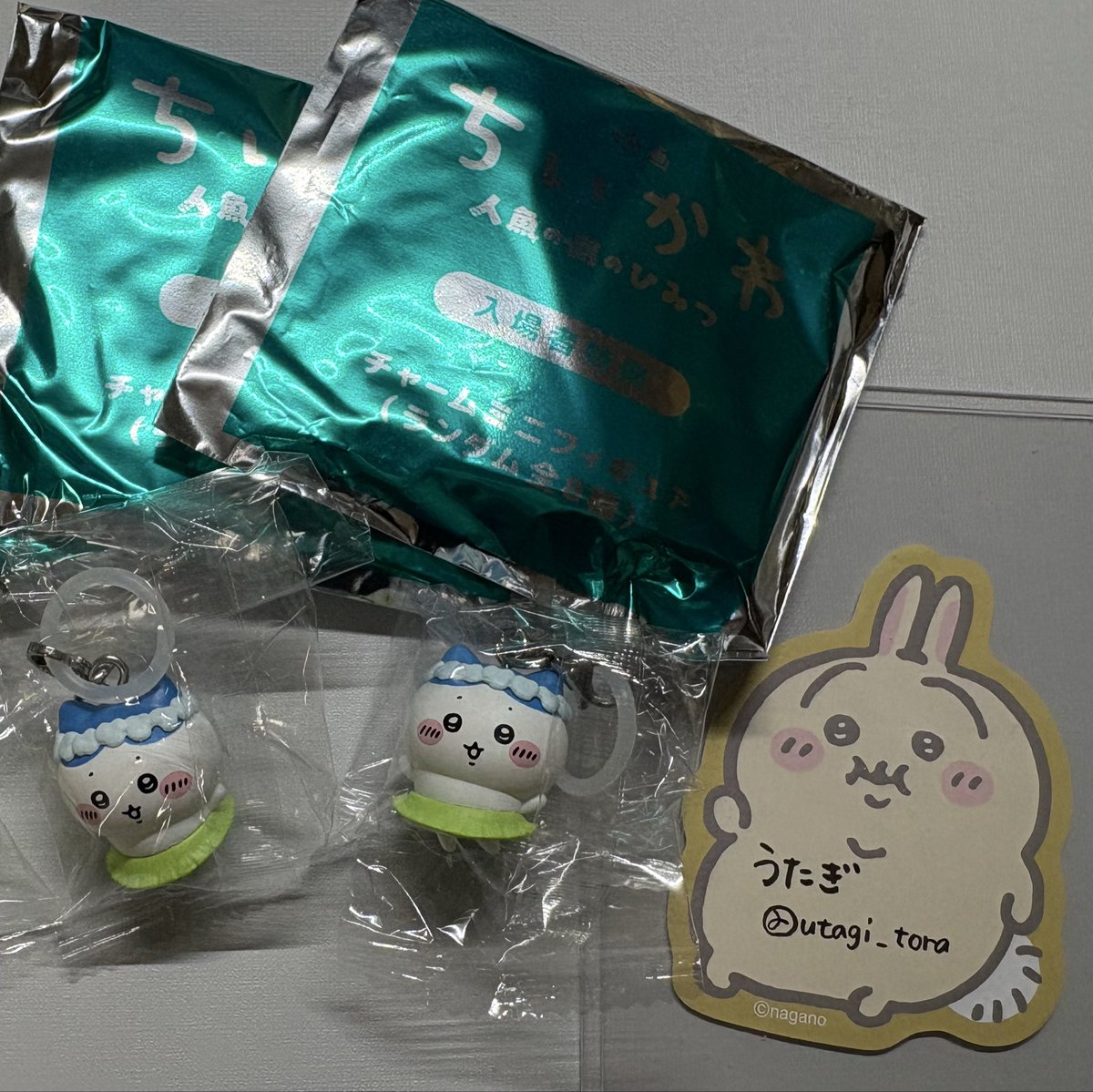 utagi_tora's tweet photo. @Ooo000_32 検索より失礼致します。
特典ハチワレとクリアカードラッコ所持しております。
出先のため、写真が特典しかなく、申し訳ありません。
帰宅後に写真を送付することは可能です。
ご検討いただけると幸いです。 https://t.co/YlQDtf3Cwz