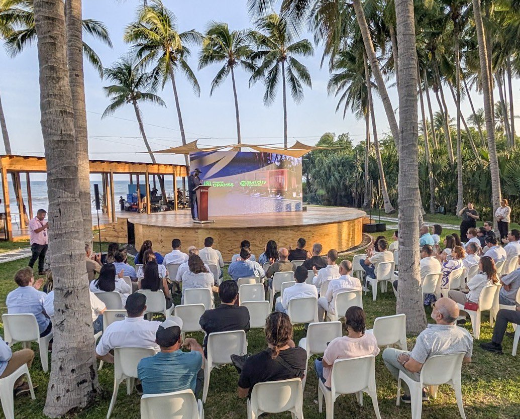 MariaLuisaHayem's tweet photo. Felicidades a @COAMSS_OPAMSS por su apertura de oficinas en @surfcity .🌊

Con este paso, continúan acercando sus servicios a la población y empresas, facilitando inversión y el desarrollo para nuestro país. 🇸🇻🙌🏼 https://t.co/Q3YduaqJpM