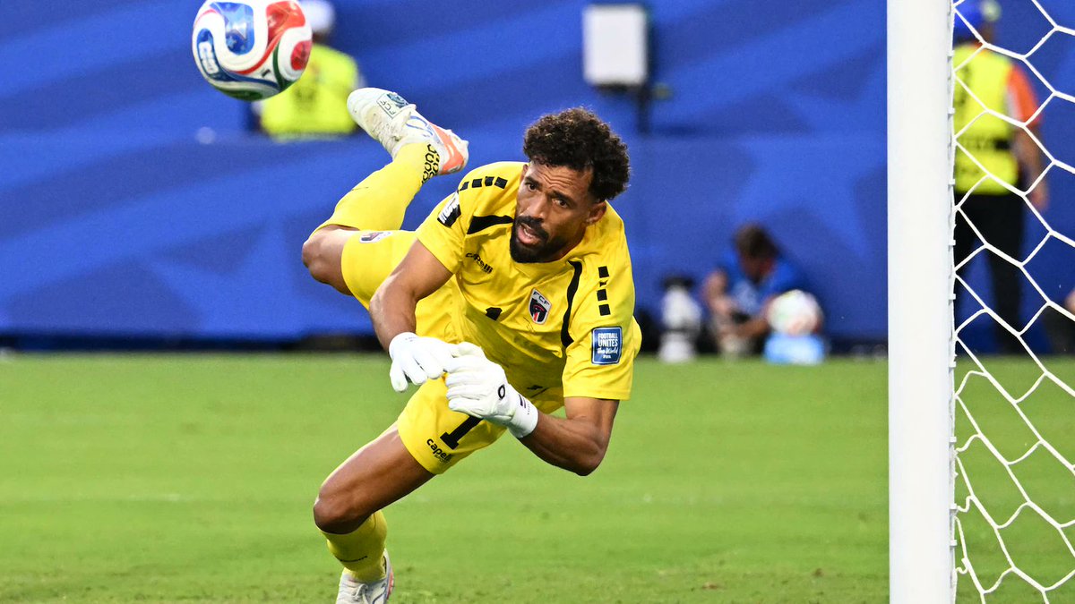 Sports_NDTV's tweet photo. Cape Verde's FIFA World Cup Sensation Vozinha To Join Chile Club Colo Colo
#FIFAWC #Vozinha
https://t.co/CHCmhEKSCP https://t.co/z3DsGAginy
