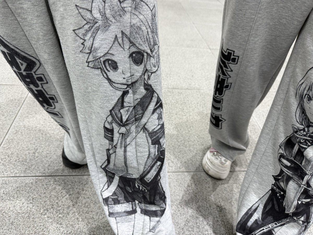 Nasu_51039's tweet photo. あちゃんがこれ手書きしたらしいんだけど信じてない https://t.co/AmV4AyynLe