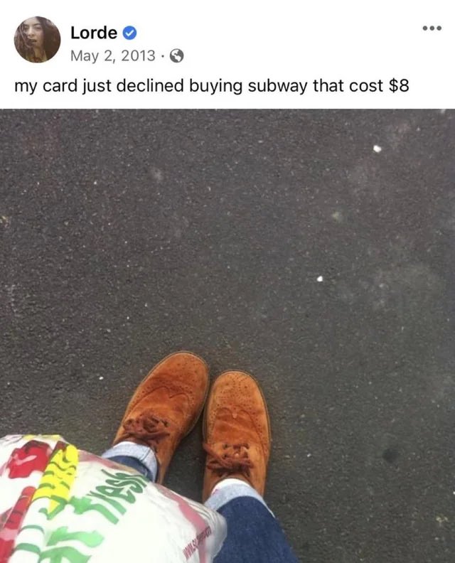 left4rat4's tweet photo. charli wrote card declined about her friends https://t.co/4GBGWzEyIc
