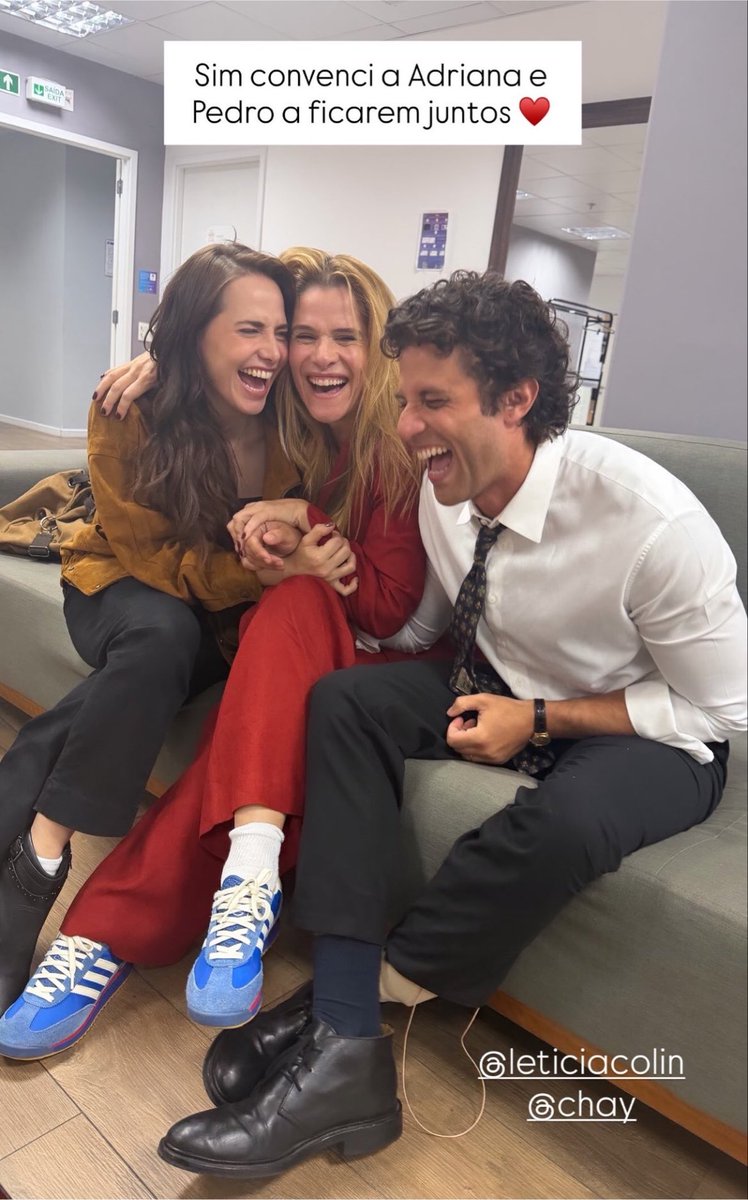 Chayscene's tweet photo. Ingrid Guimarães via stories Instagram 
“Sim, convenci a Adriana e o Pedro a ficarem juntos ❤️” https://t.co/qeoBd397zp