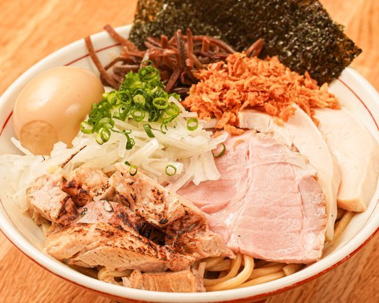 0123MCsi's tweet photo. おはようございます☀️

シューイチを見てゆっくり
過ごしたあとは、自家製麺でランチは
いかがでしょうか？🍜

土曜出勤やお休みの皆さまも
お腹を満たす一杯をご用意してお待ちしております😊

⏰営業時間：11:10〜14:30

🔴ロケットナウ✨
店頭価格　キャンペーン中🚀

🟢Uber Eatsも14:30まで https://t.co/goavRGIsrT