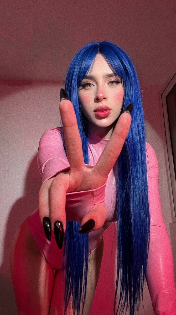 FemboyChe2's tweet photo. She's a Movie star🎼🎶 https://t.co/LnRLAc4BD0