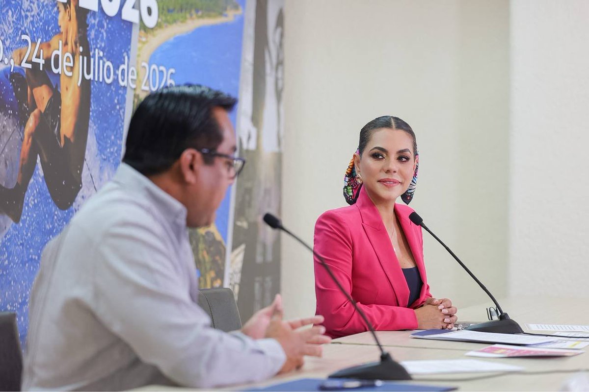 EvelynSalgadoP's tweet photo. Con el secretario de Turismo, @Simonquioro2, compartimos los resultados en materia turística del primer semestre de 2026, así como las acciones operativas con las que recibimos a quienes nos visitan en esta temporada vacacional de verano.

📍49 de los 85 municipios de Guerrero son de vocación turística.
🏨 Acapulco recuperó más del 80 % de su capacidad hotelera, con 313 hoteles y más de 17 mil habitaciones disponibles.
✈️ La conectividad aérea creció 9.3 % en Acapulco y 7.3 % en Zihuatanejo.
📈 Alcanzamos una ocupación hotelera promedio del 56.5 % durante el primer semestre del año.
👥 Recibimos a más de 5.5 millones de visitantes.
💰 Generamos una derrama económica superior a los 45 mil millones de pesos.
🤝 Para esta temporada contamos con 8 módulos de atención, 146 facilitadoras y facilitadores turísticos, con cobertura en 6 municipios.

Los invito a consultar la agenda turística 2026, planear su próxima visita y disfrutar de nuestras playas, pueblos, cultura, naturaleza y sabores. ¡Este verano en el #HogarDelSol los recibimos con los brazos abiertos! ☀️