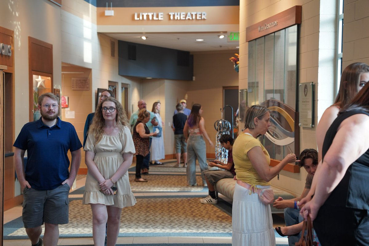 oconschools's tweet photo. 🎨✨ What happens after OHS artists graduate? Find out at the OHS Art &amp; Design Alumni Emerging Artists Show! See the creativity, passion, and talent of our alumni as recent grads share their work. 💜

Visit the @OconomowocArts Center before Aug. 17! 🖼️ #OconPride #OconDriven https://t.co/4QDZ5bvb8w