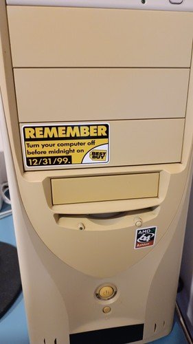 RetroByteVault's tweet photo. It's 1999. Don't forget to turn off your computer before Y2k hits.

Thanks Best Buy. Good times. https://t.co/Q6rGFhoq7G