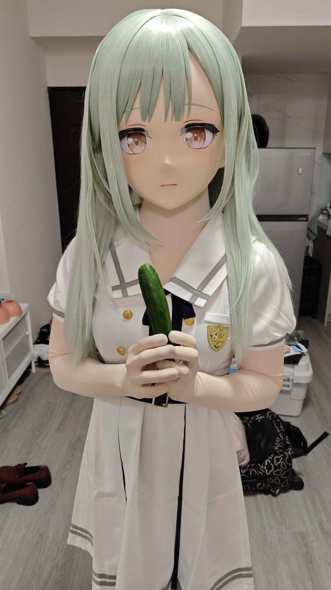 raykao_kig's tweet photo. 你要不要吃小黃瓜🥒？

📷：@Fubuki_neko_kig 

#kigurumi #着ぐるみ https://t.co/MypDZNlynq