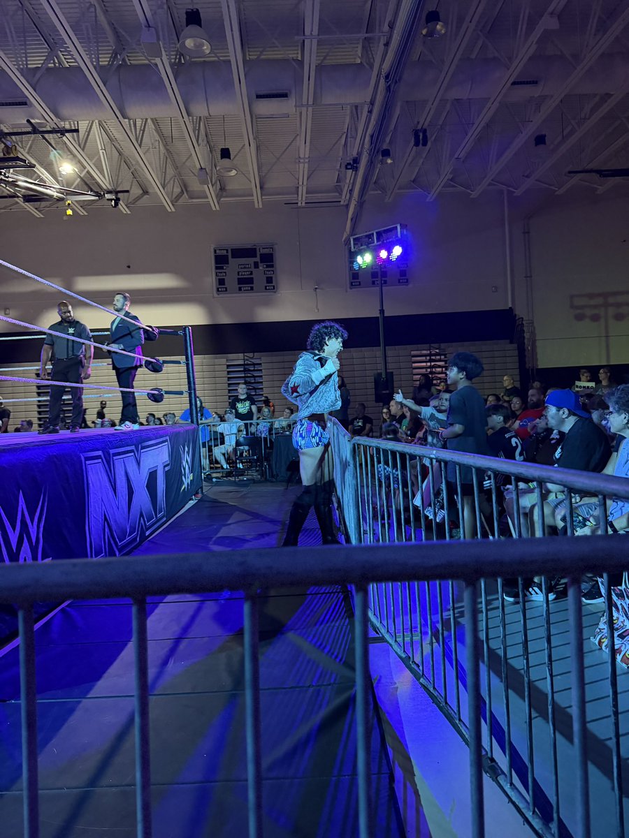 LexyHenke's tweet photo. #TheVanityProject is back (ughhh..) BUT NOAM DAR AND HIS PARTNER! What an entrance #nxtFortpierce #nxtftpierce @WWENXT https://t.co/eq0qbU4Rbd
