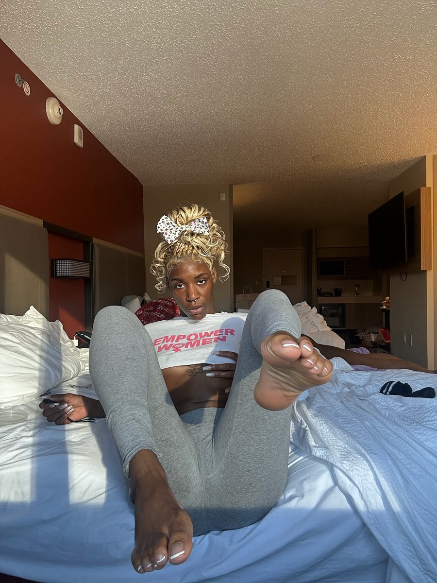 urprincessbae's tweet photo. 💵🌍🍫 https://t.co/rCDKmuoz1x