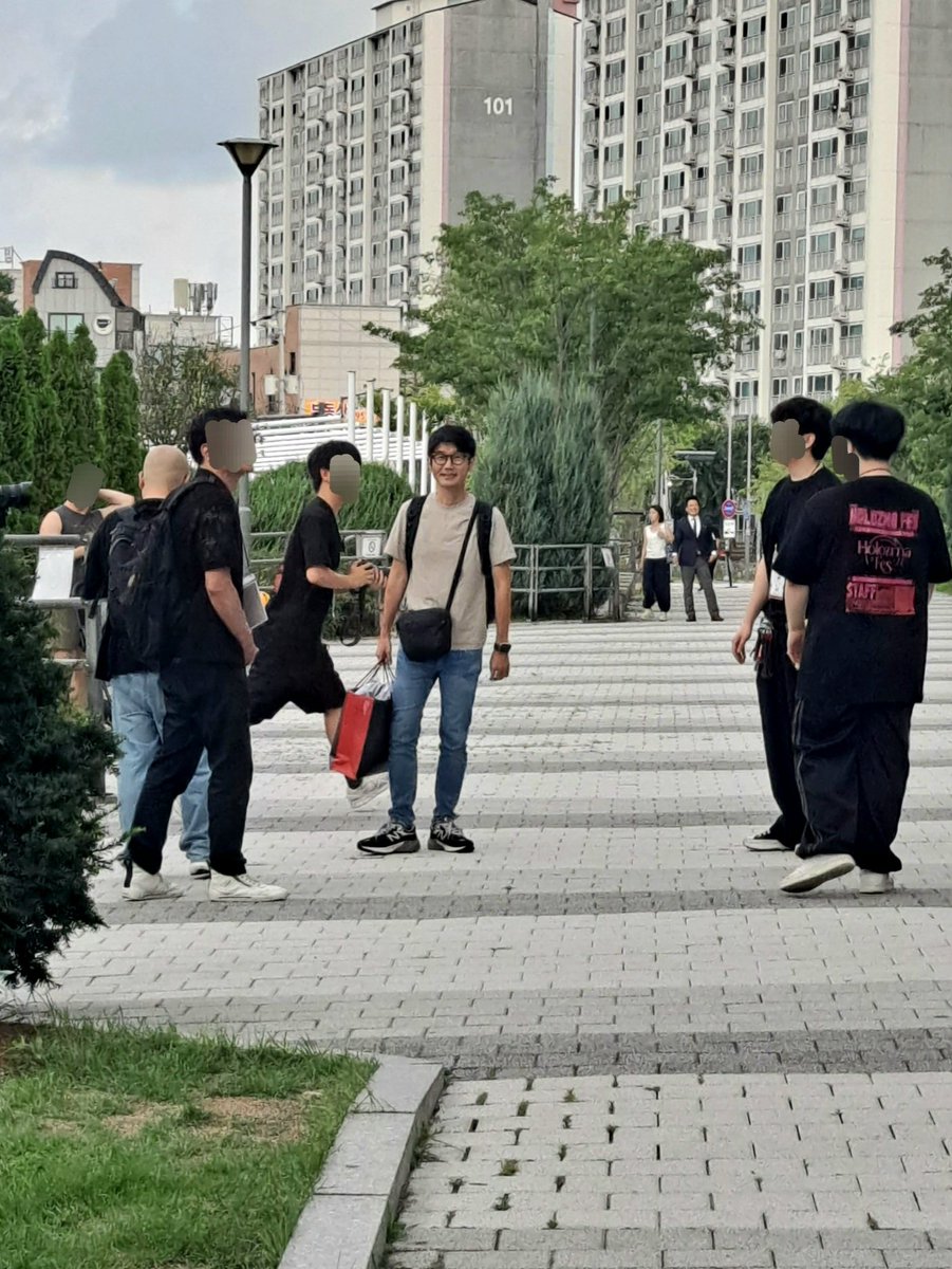 YN_GLOSSER's tweet photo. 아니 사장님 대체 왜 여기 계세요;;
홀로즈마 야고 출현 ㅇㄱㅈㅉㅇㅇ??? https://t.co/DXQlDrLs3L