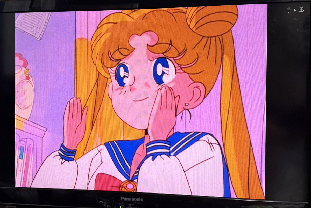 Yumin523's tweet photo. その後、さらにびっくりしたことがあって…✨

真夜中にチャンネルを替えたら…

テレビ埼玉でセーラームーンをやってたんです！

#テレビ埼玉
#セーラームーン https://t.co/WmEYQRvwaA