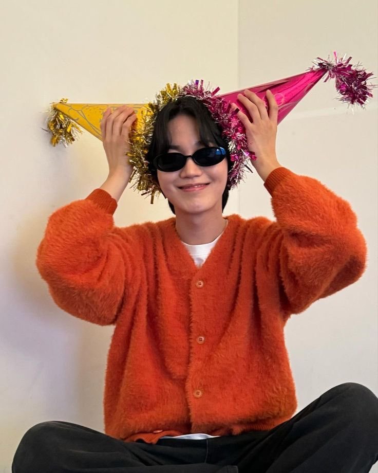 Sage_1116's tweet photo. @on_h1e_fuss 햎삐벌스데이!! 행복한 생일날 보내요 https://t.co/IV4cceaXqF