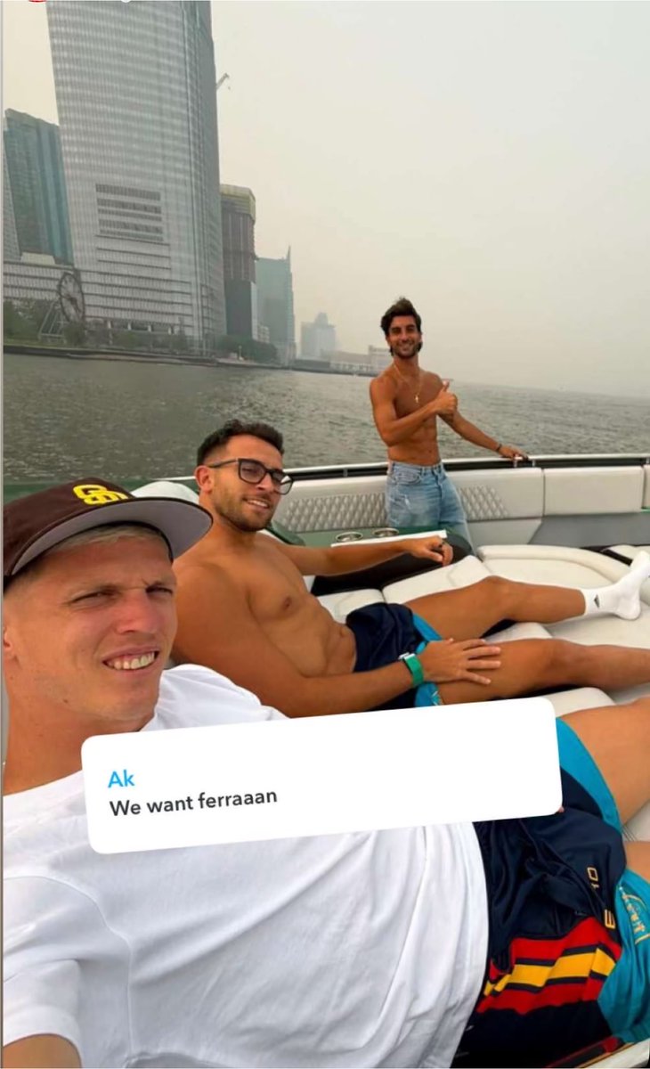 soyaintgel's tweet photo. DANI OLMO THANKYOU KING 🙇🏻‍♀️🙇🏻‍♀️🙇🏻‍♀️ https://t.co/TN5WO1MCzg