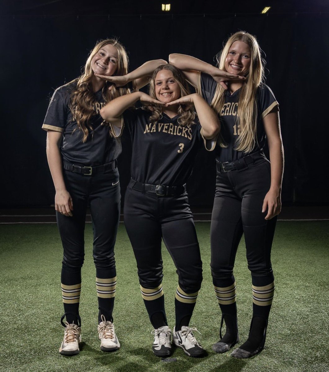 BopFan61's tweet photo. Don’t you love softball players? https://t.co/IlPvMMw8QS