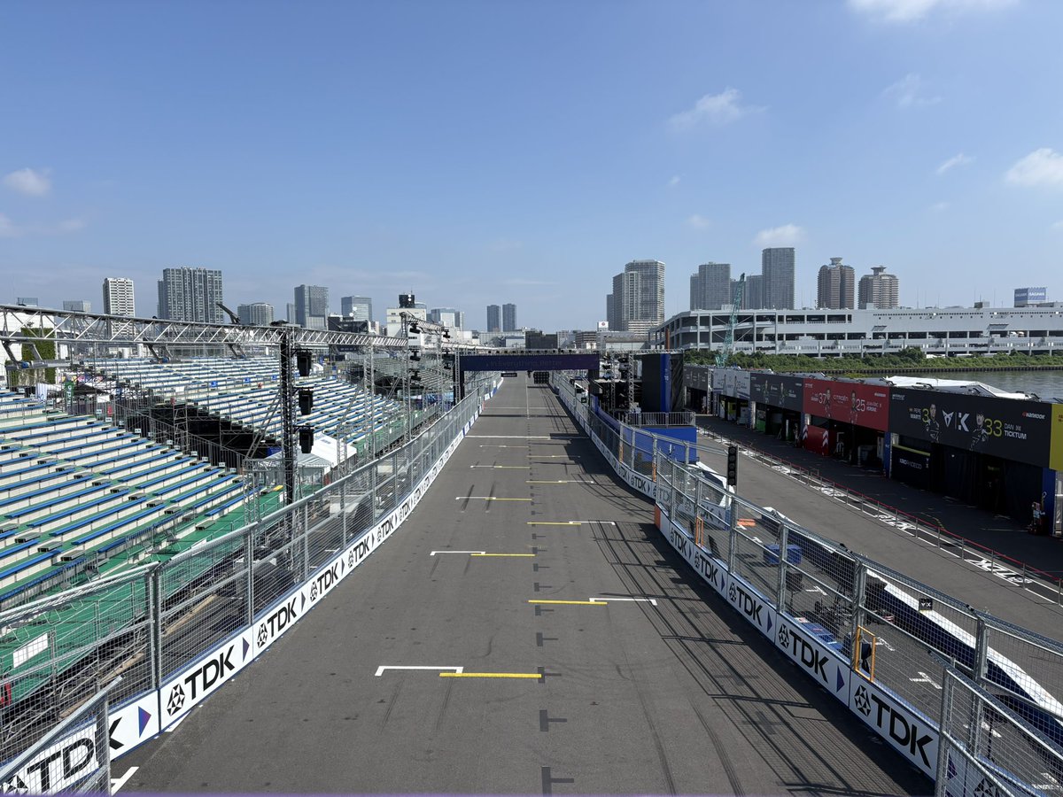 t_ryosei's tweet photo. Formula e Tokyo e-prix いよいよレース日！ 暑い！！
@FIAFormulaE https://t.co/kMduAUrEBi