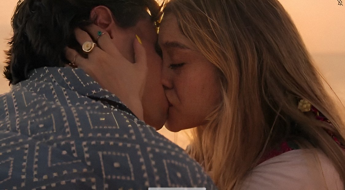 itmekamila's tweet photo. No importa lo que digan a mi me encantó este final @Michaelronda y @karolsevilla gracias por regalarnos esos lindos recuerdos de Luna Y Simon al final Siempre fueron Ellos Siempre fueron solo Ellos ♥️ https://t.co/viM9BiyGTv
