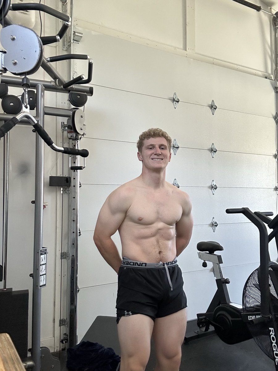 eli_kerby's tweet photo. 2024 RB with 4 years of eligibility 

I just got home from my 2 year church 
mission!

During that time I did over 262k pushups and sprinted x2 a week to keep my size and speed!

I’m back and ready to compete!
@delanefitz @tstepsis @CoachClarkJ @coachvaa @MattBeecher0 @ZacErekson https://t.co/lmumVUH9vt