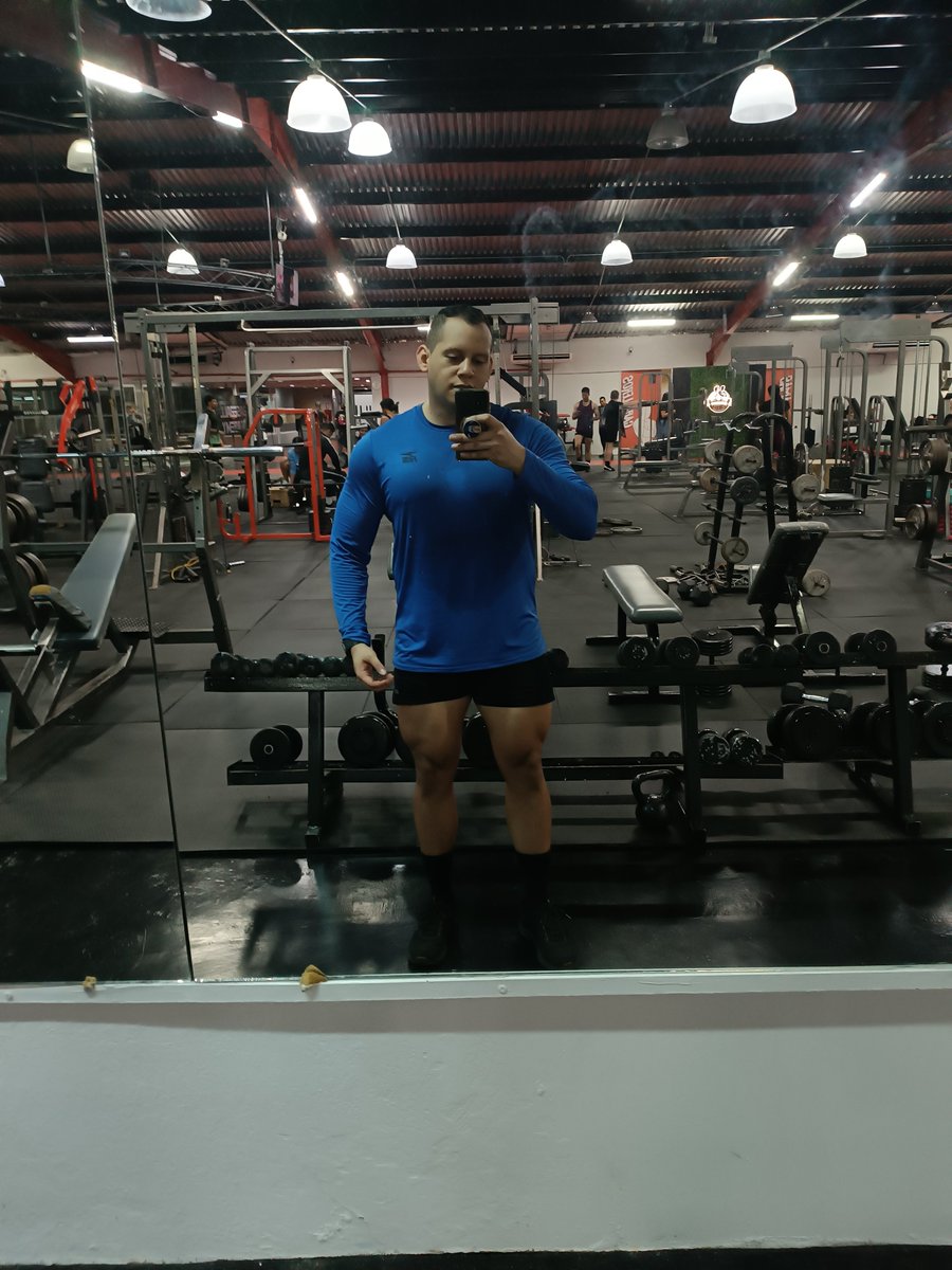 INGWLE89's tweet photo. Semana terminada 💪🏻 https://t.co/fNowxk5x36