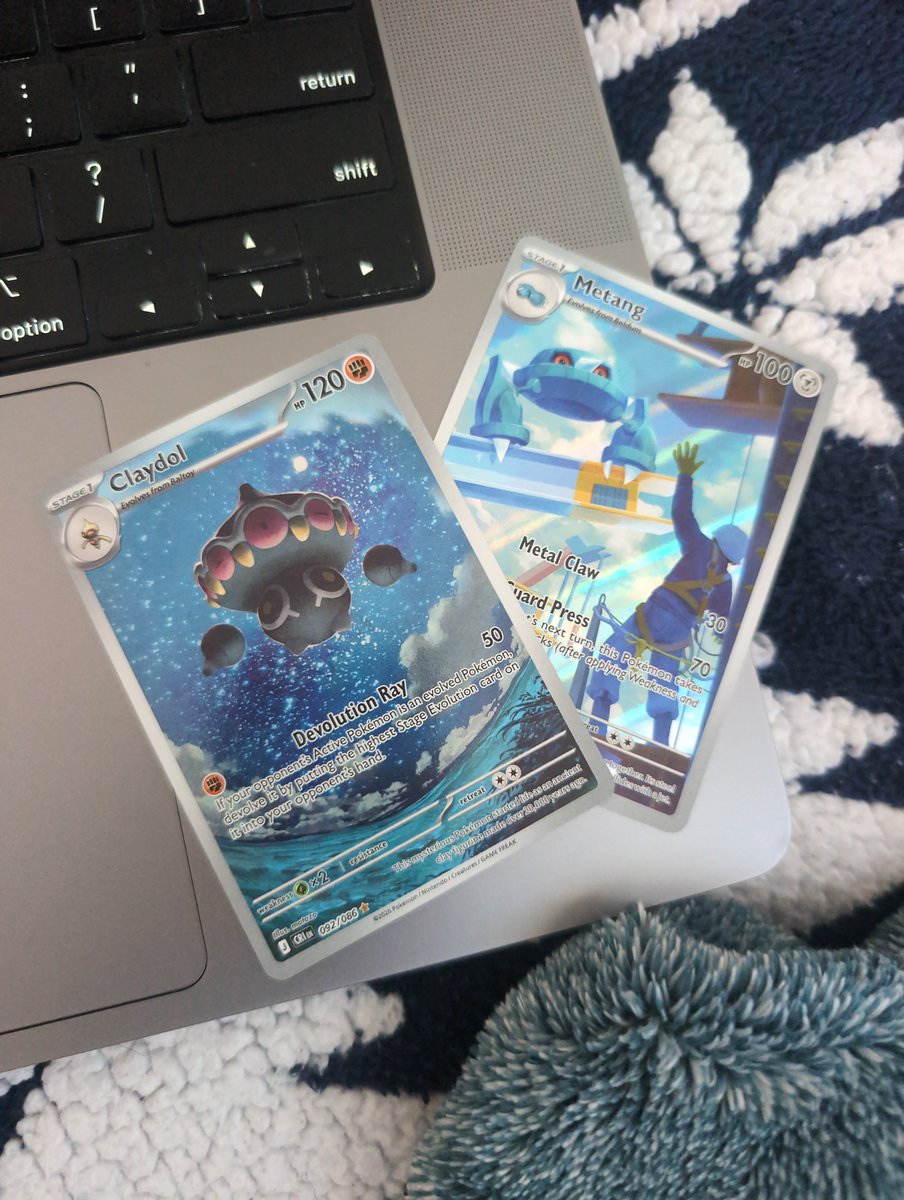 notquitesaint's tweet photo. LOOK 2 hits out of two packs thank you chaos rising single packs from target https://t.co/Vs7mIwNP2B