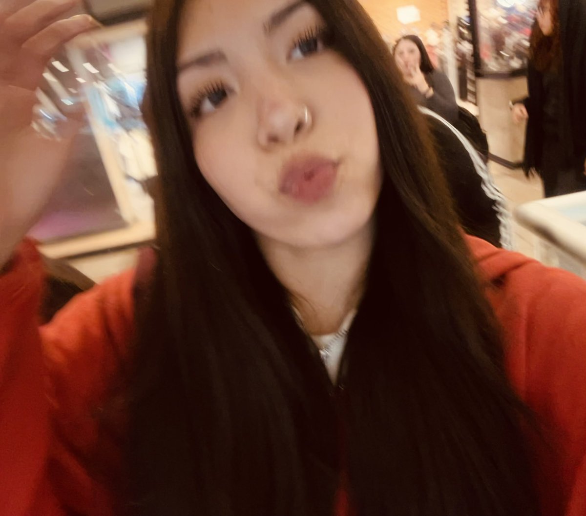 mai :v tweet media