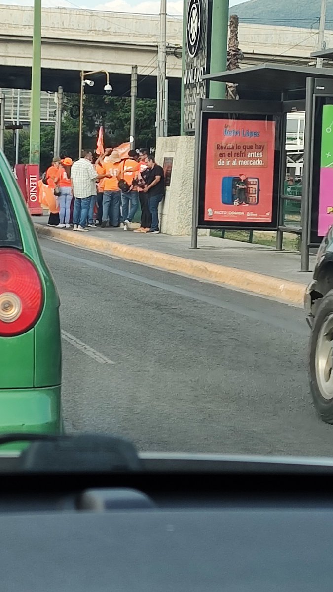 lauria7's tweet photo. Oigan @inemexico e @inenuevoleon  porqué los súbditos del par de tarolos naranjas que disque gobiernan @nuevoleon andan haciendo proselitismo en Monterrey fuera del período oficial de campañas ?
Cc. @rdmaquiavelo @nuevofosfoleon @LoQuePasaEnNL @GustavoRocMtz https://t.co/ngCWeqQGs8