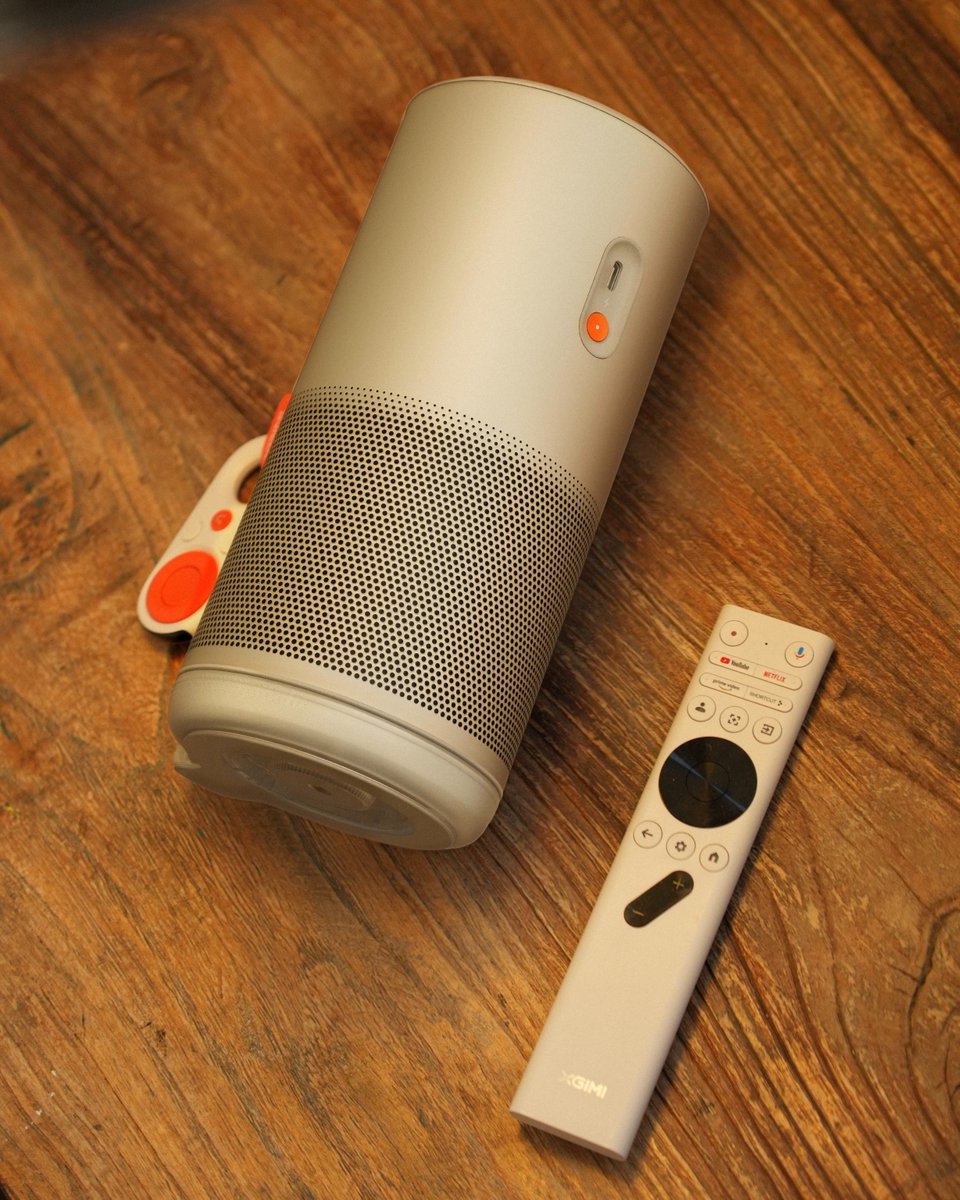 XGIMITech's tweet photo. MoGo 4 delivers Full HD clarity, Harman Kardon audio, and magnetic creative filters for instant mood. The Backlight Bluetooth Remote lights up your controls. Your vibe, your call.
#MoGo4 #XGIMI #MovieNight #Filters #HarmanKardon #PortableProjector #MiniRemote #AllInOne #GoogleTV https://t.co/Qmlw28qaAC